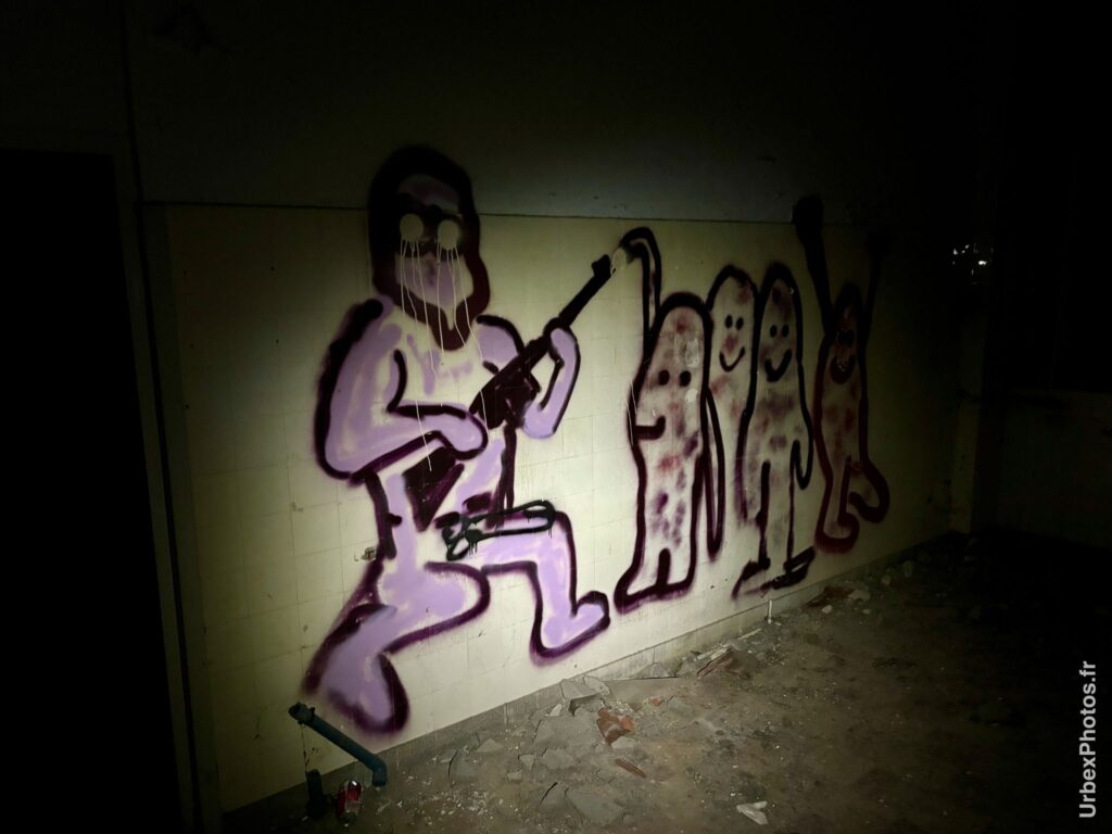Graffiti dans le Sanatorium Simone Weber