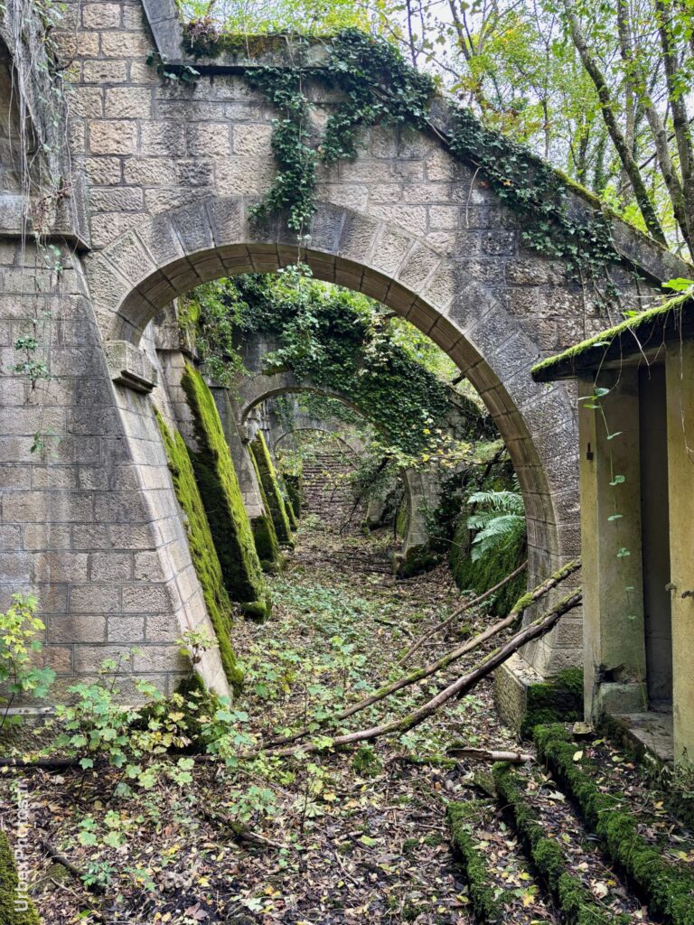 Photo urbex d'arches d'une casemate du Fort Orwell en Lorraine