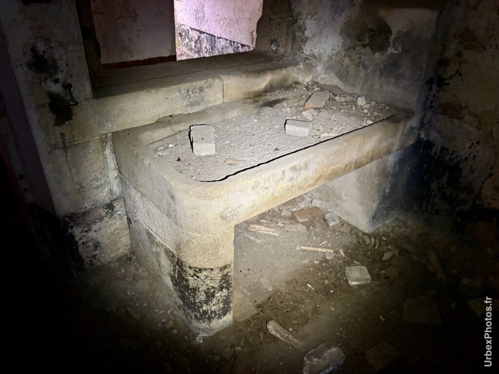 Evier d'une salle du Fort Orwell
