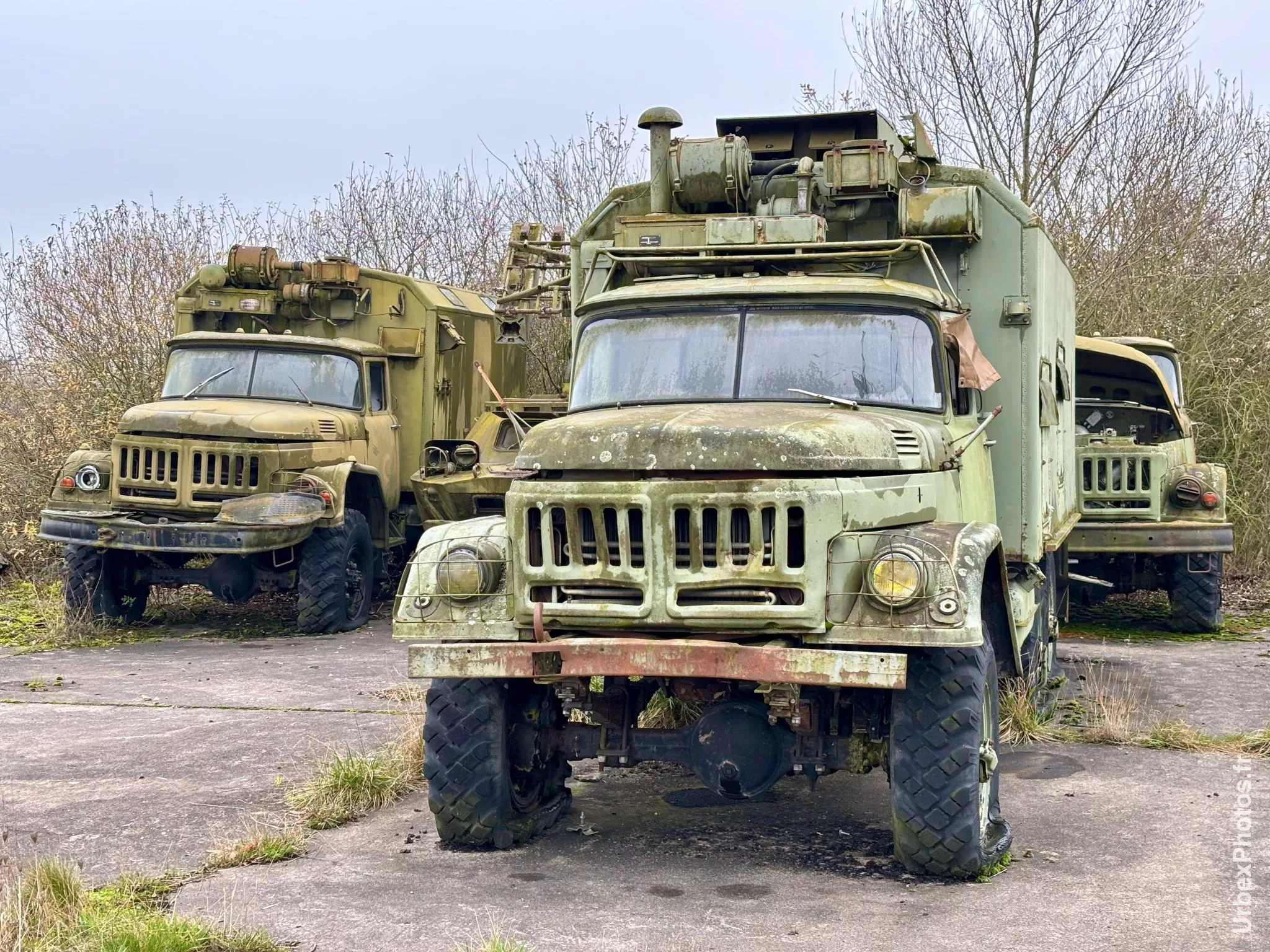 Photo urbex de véhicules militaires soviétiques dans une base de l'OTAN en Lorraine