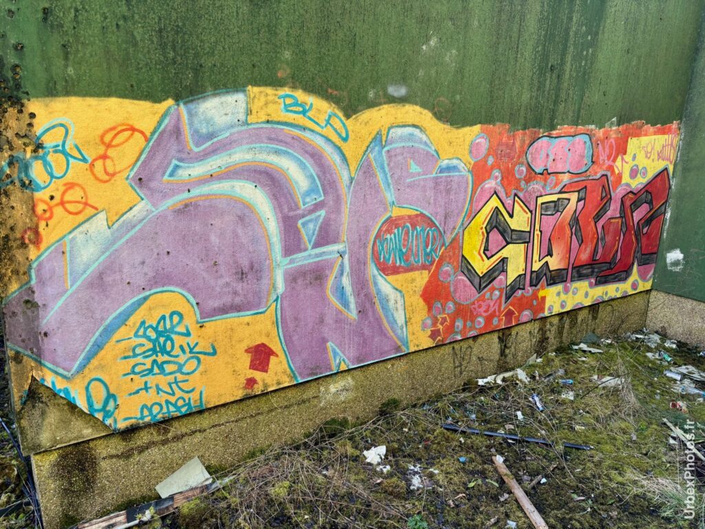 Dessin dans le bâtiment en surface
