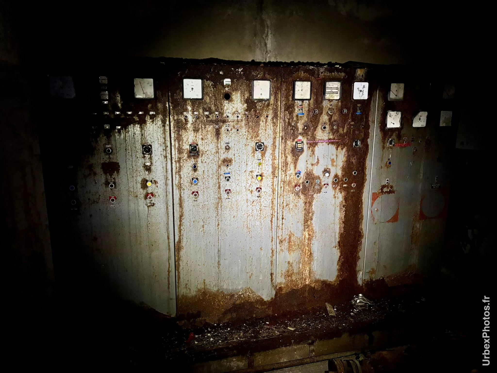 Armoire électrique du groupe électrogène