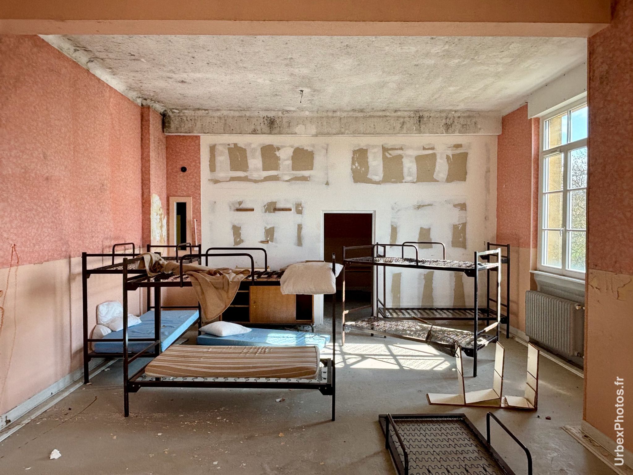 Dortoir de l'Ecole des clowns