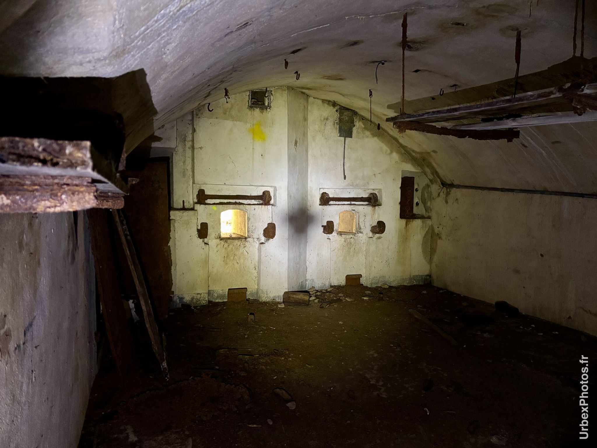 Poste de surveillance d'un fossé