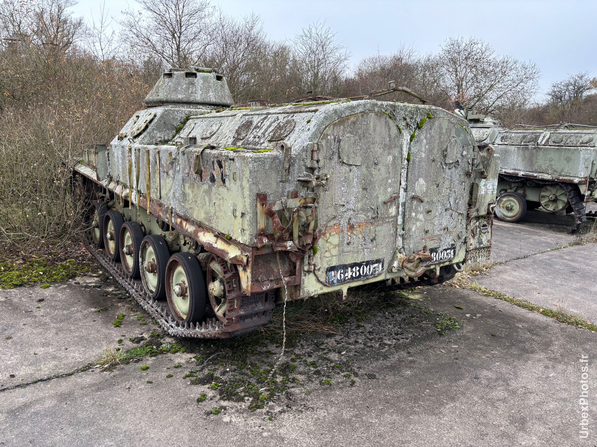 Blindé dans une ancienne base de l'OTAN