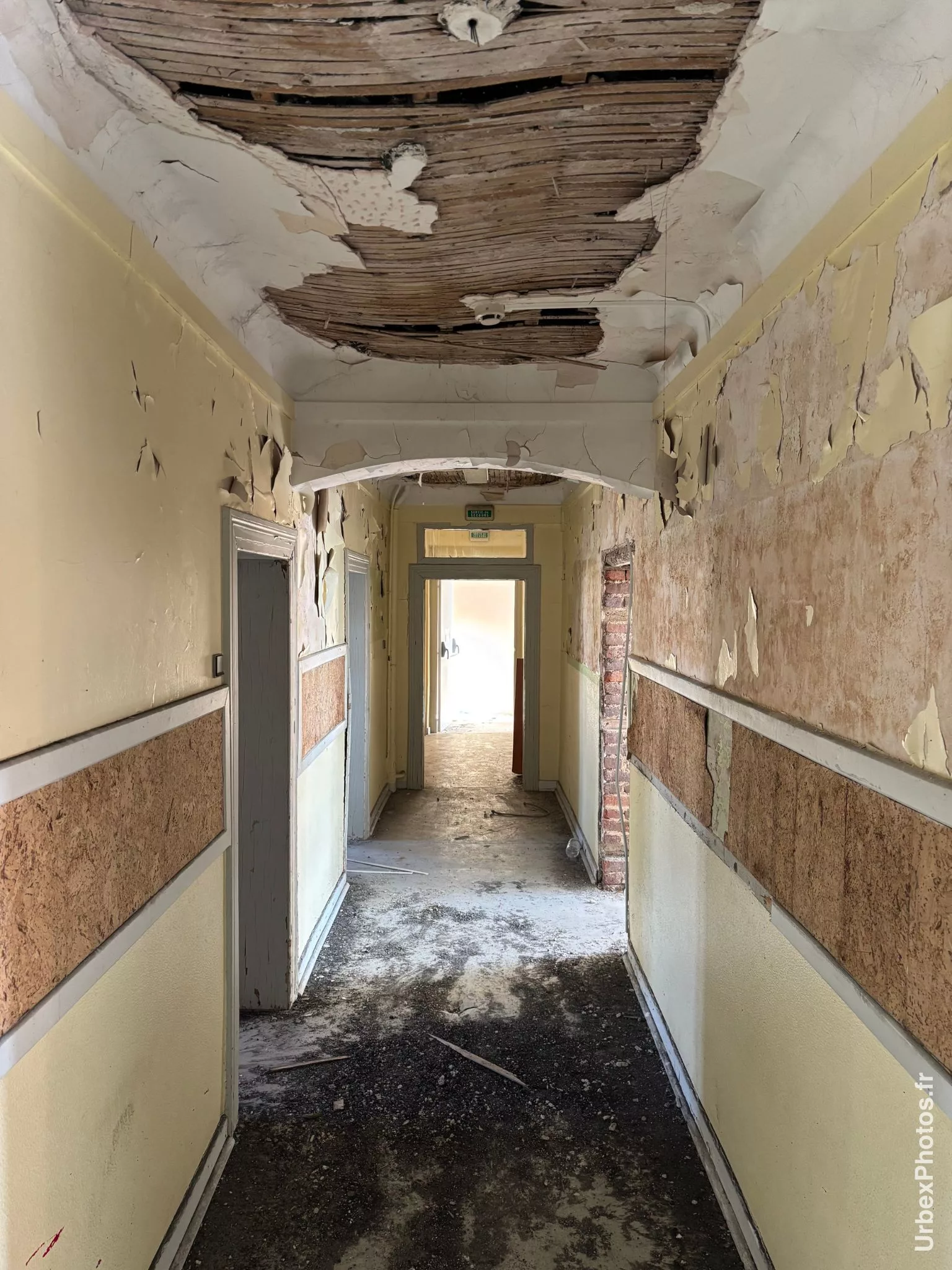 Couloir de l'Ecole des clowns