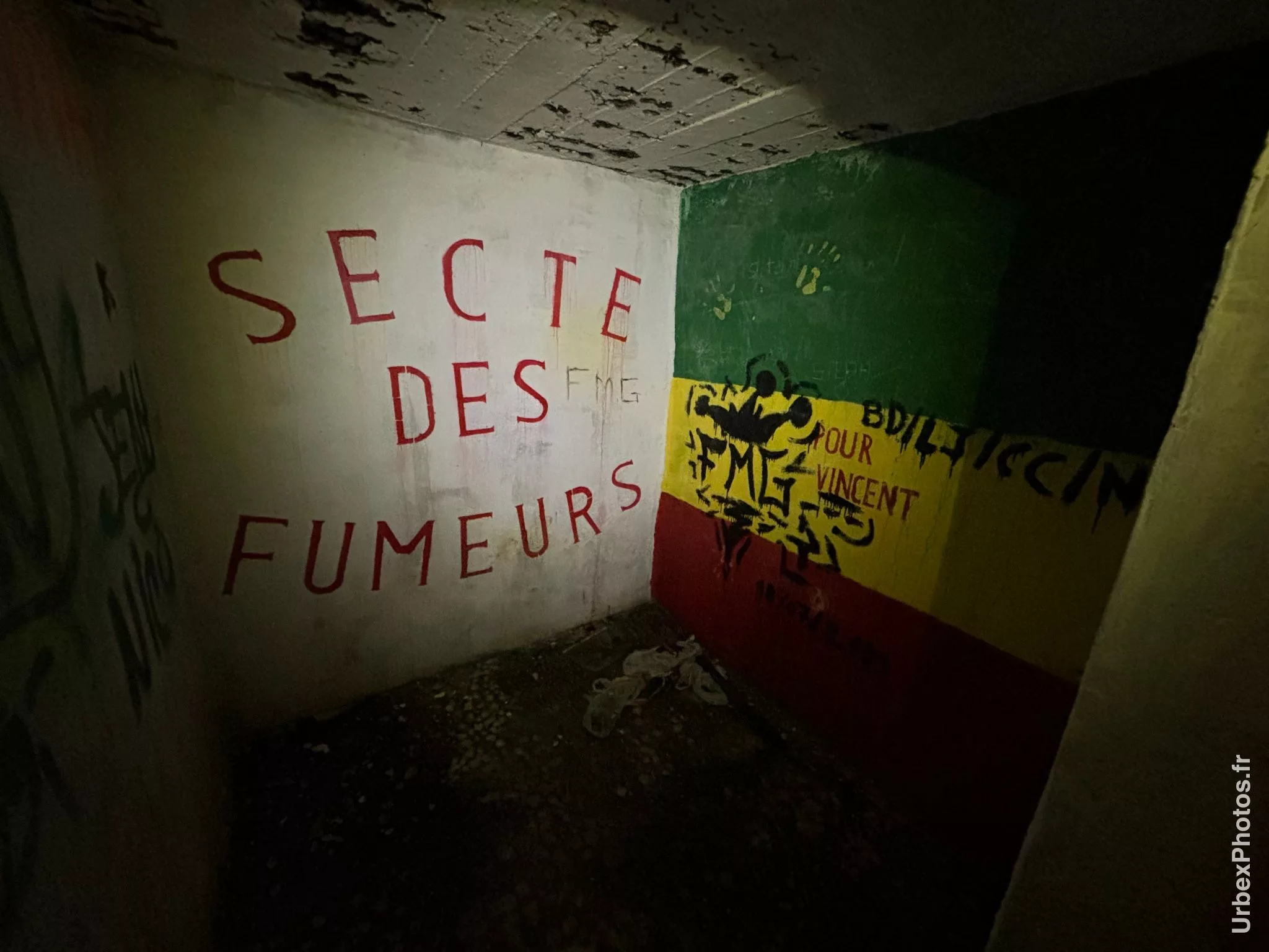 Photo urbex de dessins Rastas sur des murs