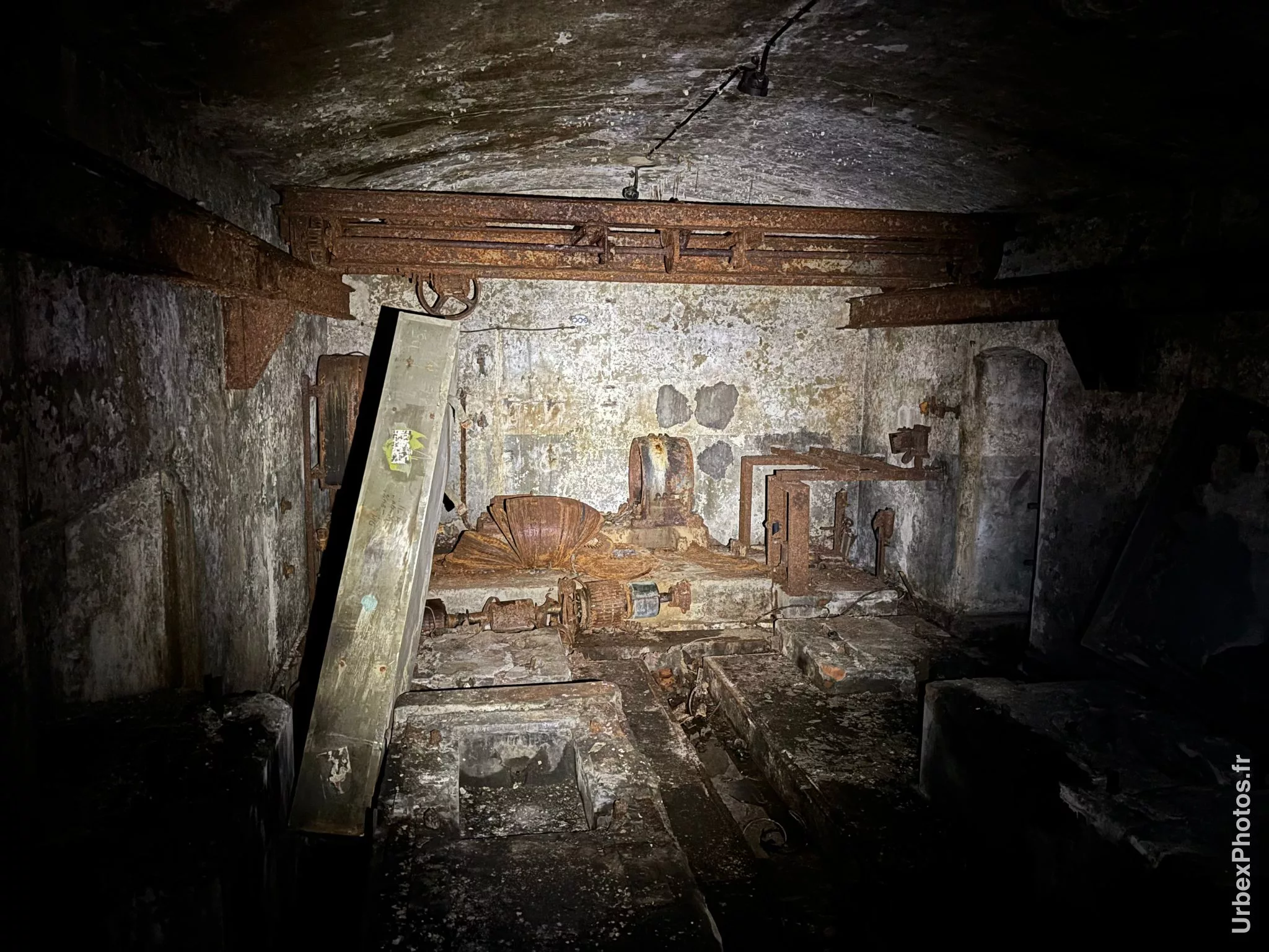 Salle de manutention dans le Fort Schneider