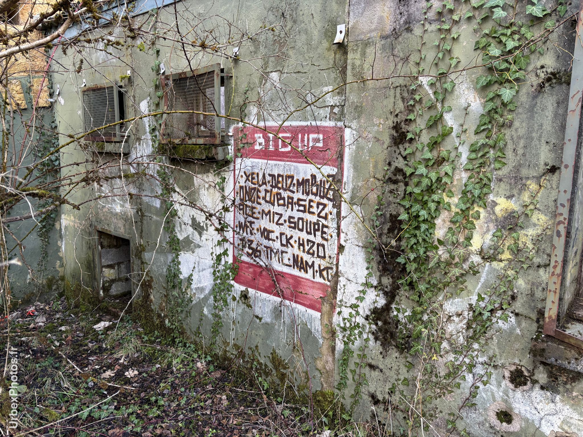 Photo urbex d'une dédicace