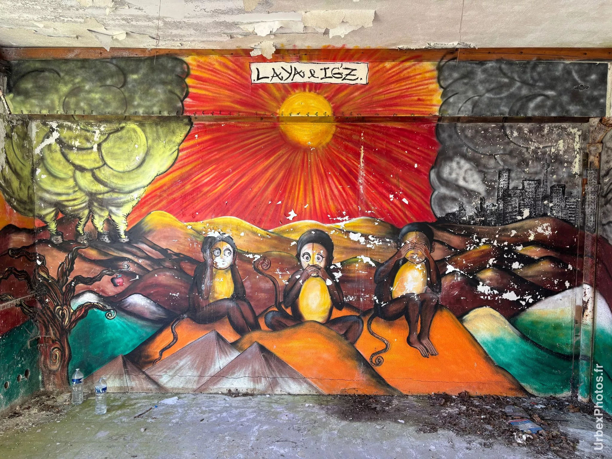 Photo urbex d'un graffiti dans le bâtiment en surface