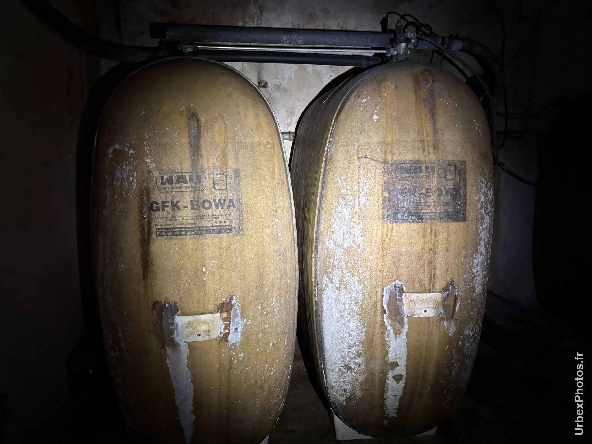Réservoirs d'un ouvrage de la ligne Maginot