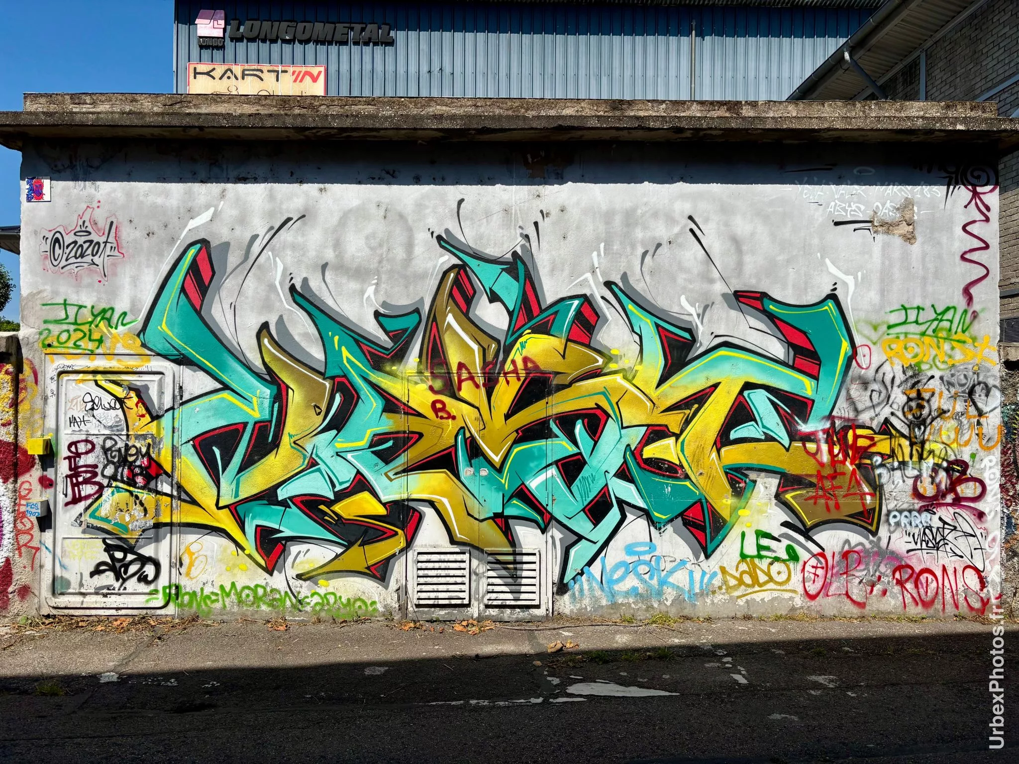 Graffiti à l'extérieur de l'Usine Alstom