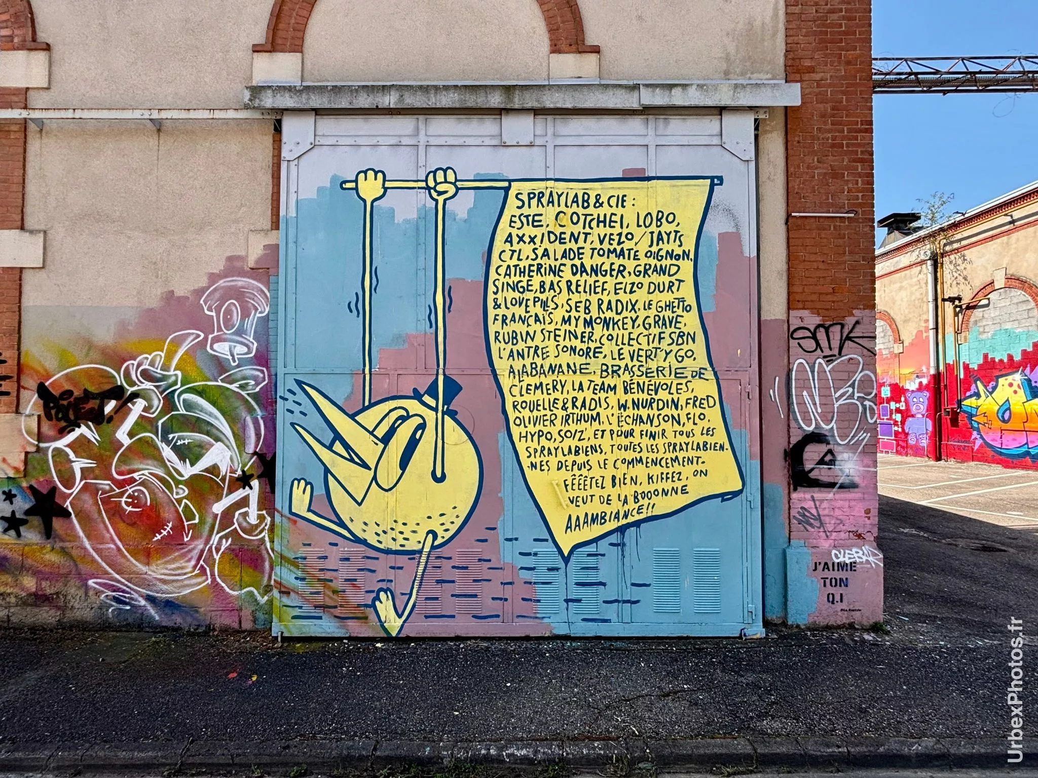 Graffitis dans l'Usine Alstom