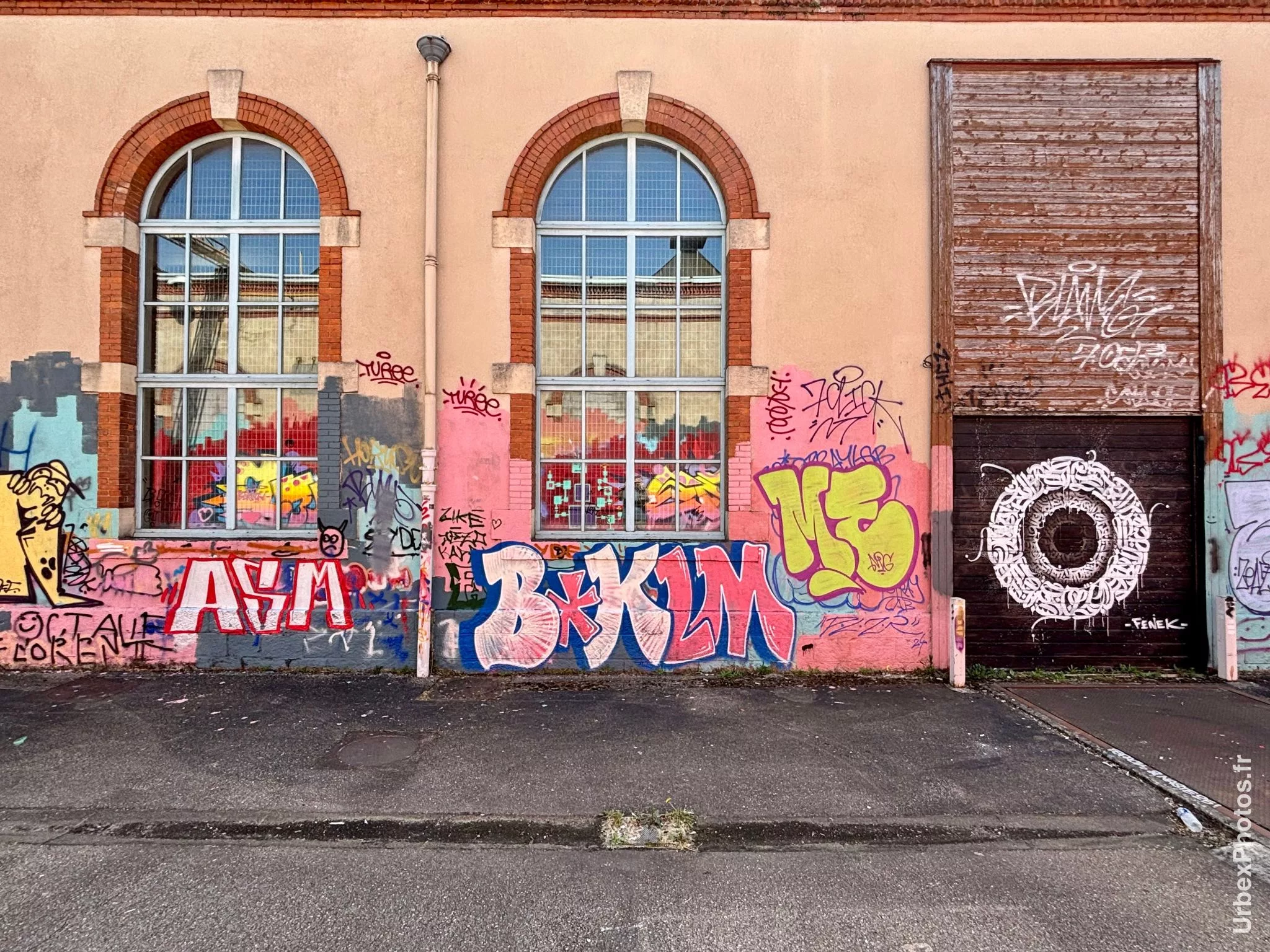 Graffitis dans l'Usine Alstom