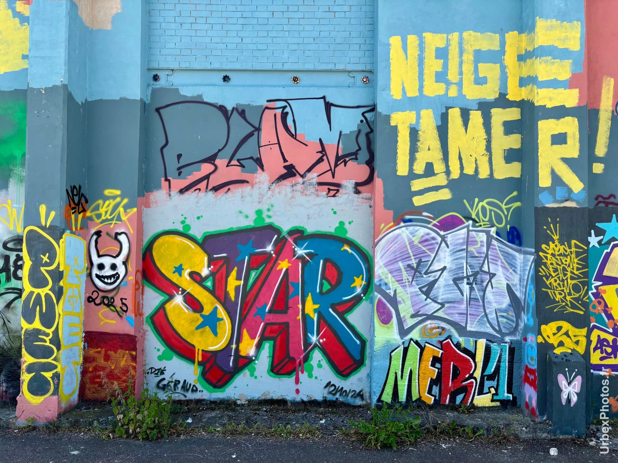 Graffitis dans l'Usine Alstom