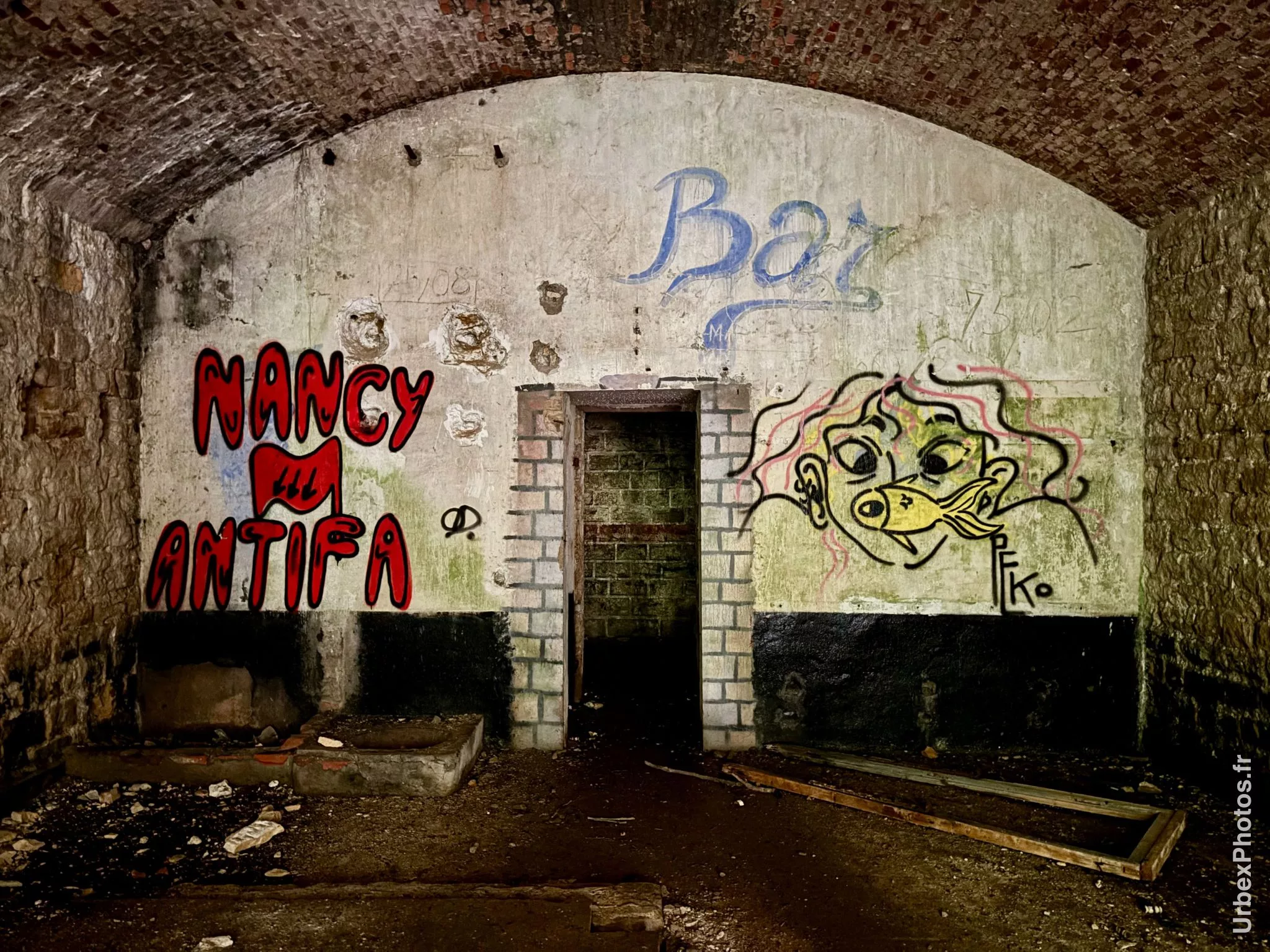 Graffiti sur un mur du Fort Crucifix