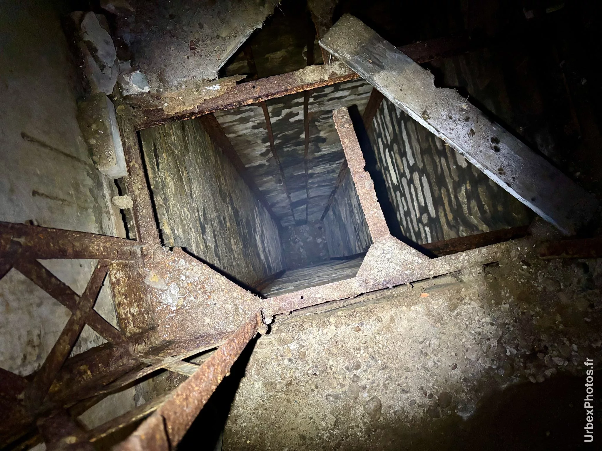Gaine d'ascenseur du Fort Crucifix