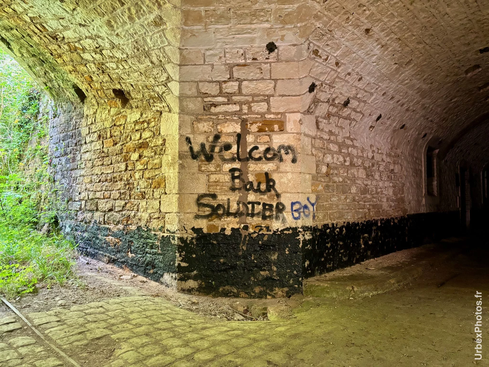 Graffiti sur un mur du Fort Crucifix