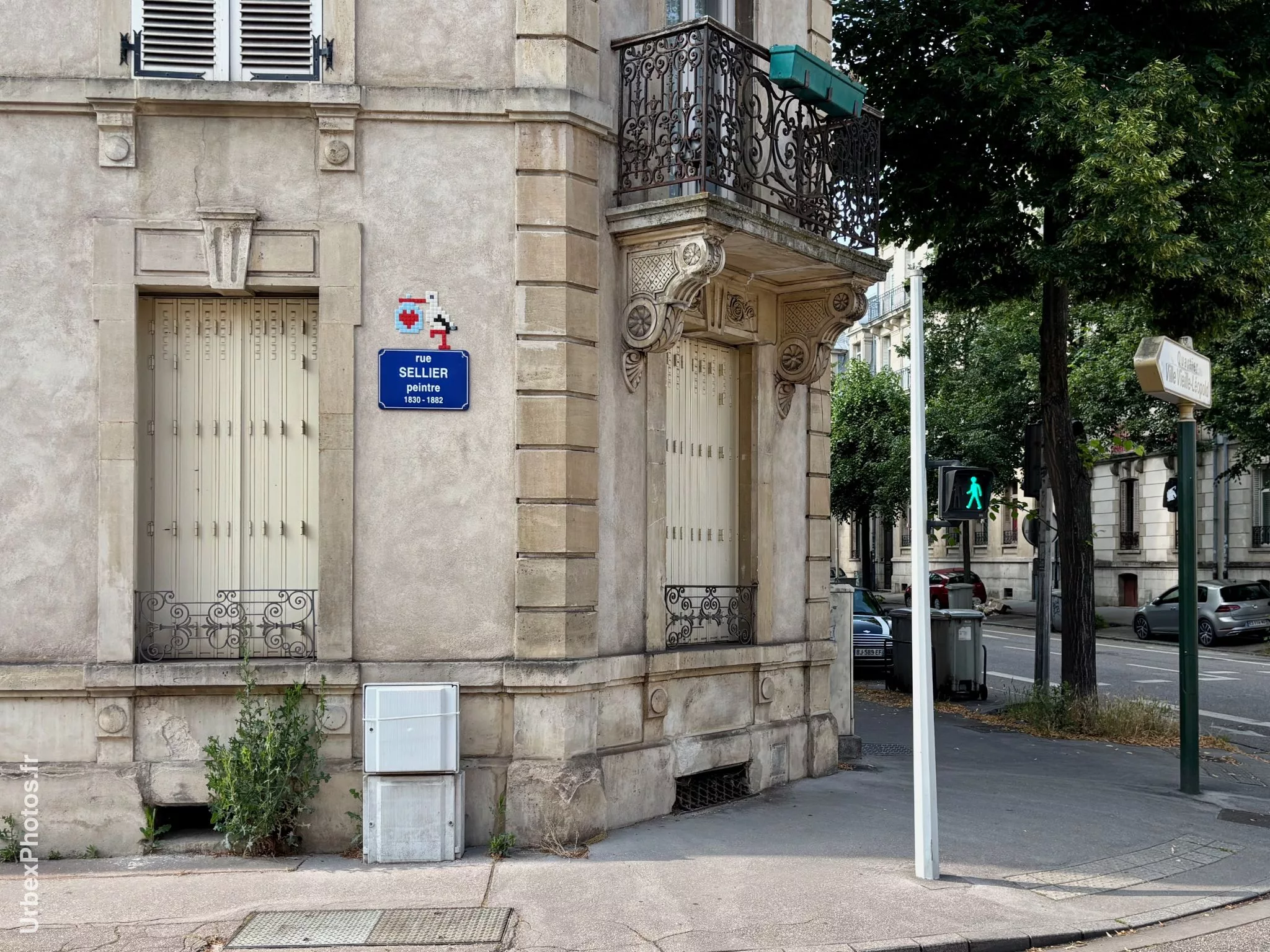 Mosaïque street art Nancy cigogne