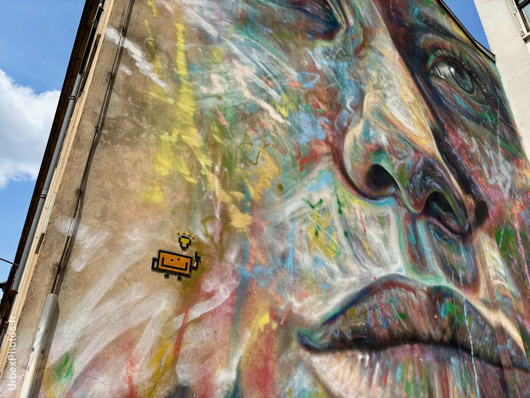 Mosaïque street art Nancy Mr Gentleman