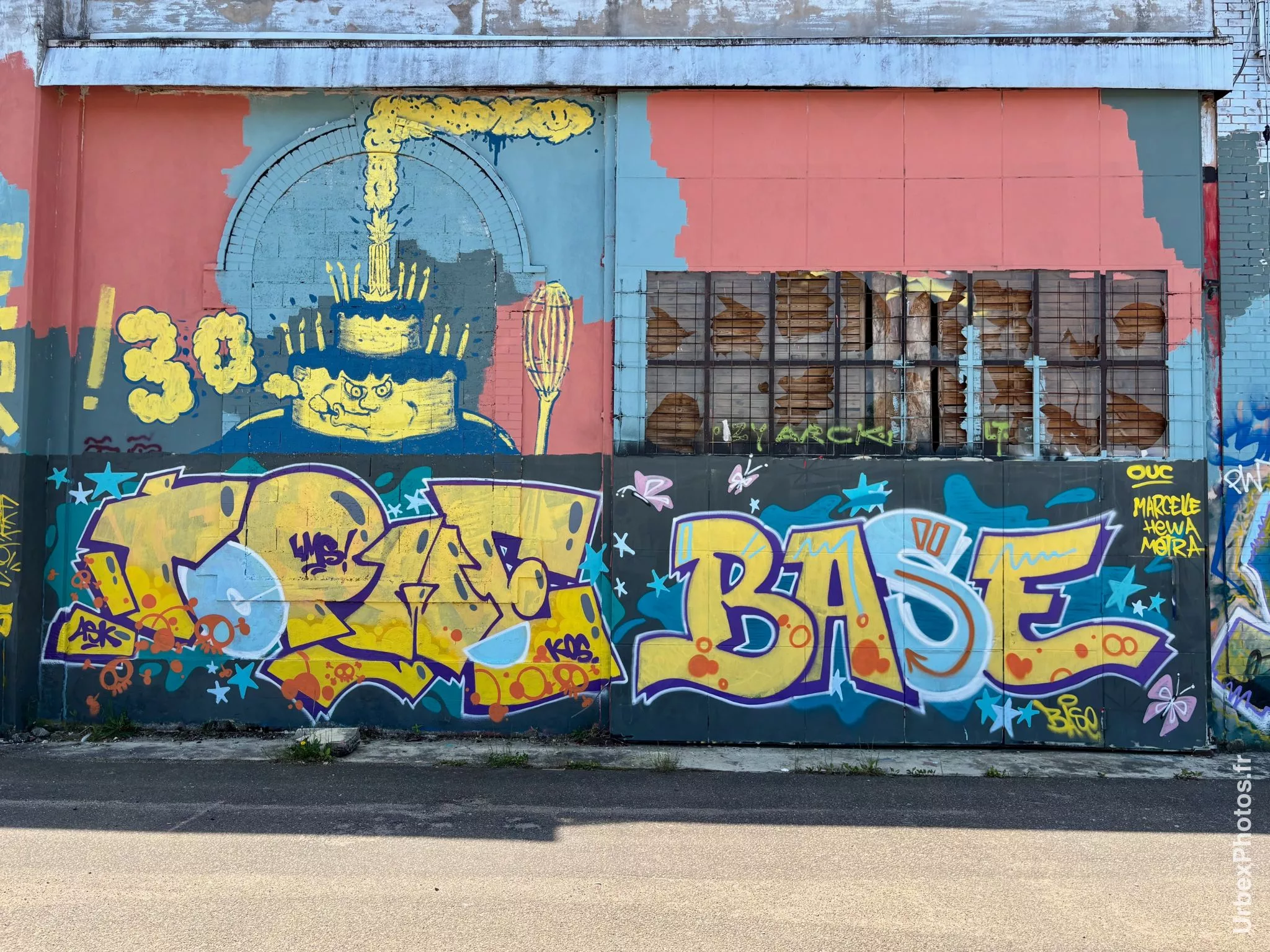 Graffitis dans l'Usine Alstom