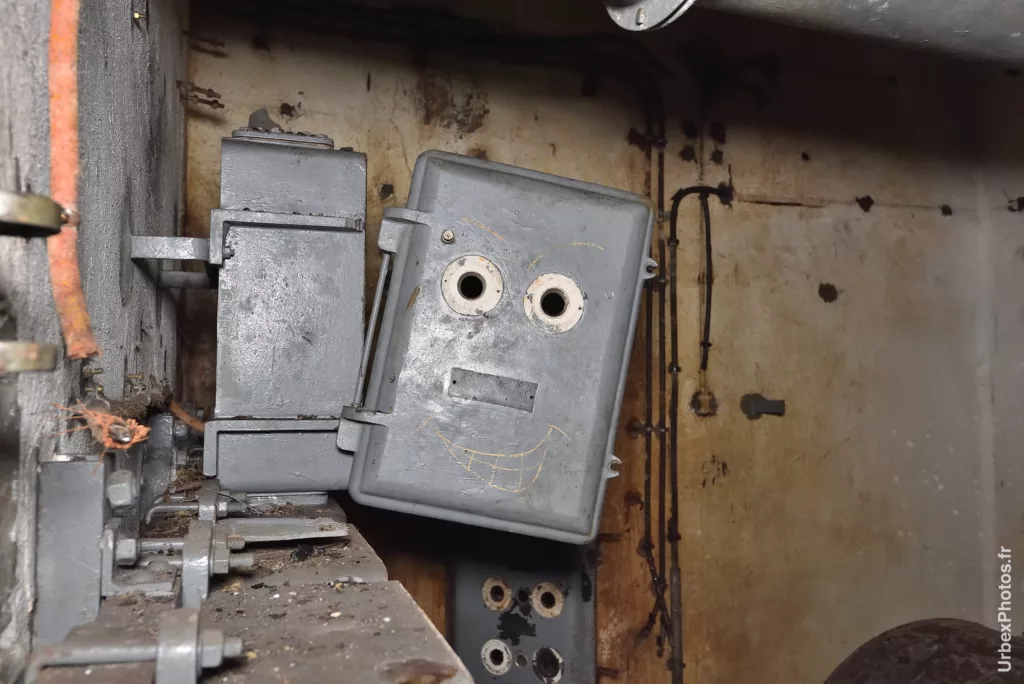 Boîtier électrique d'un fort de la ligne Maginot