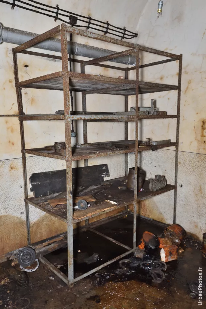 Etagère d'un fort de la ligne Maginot