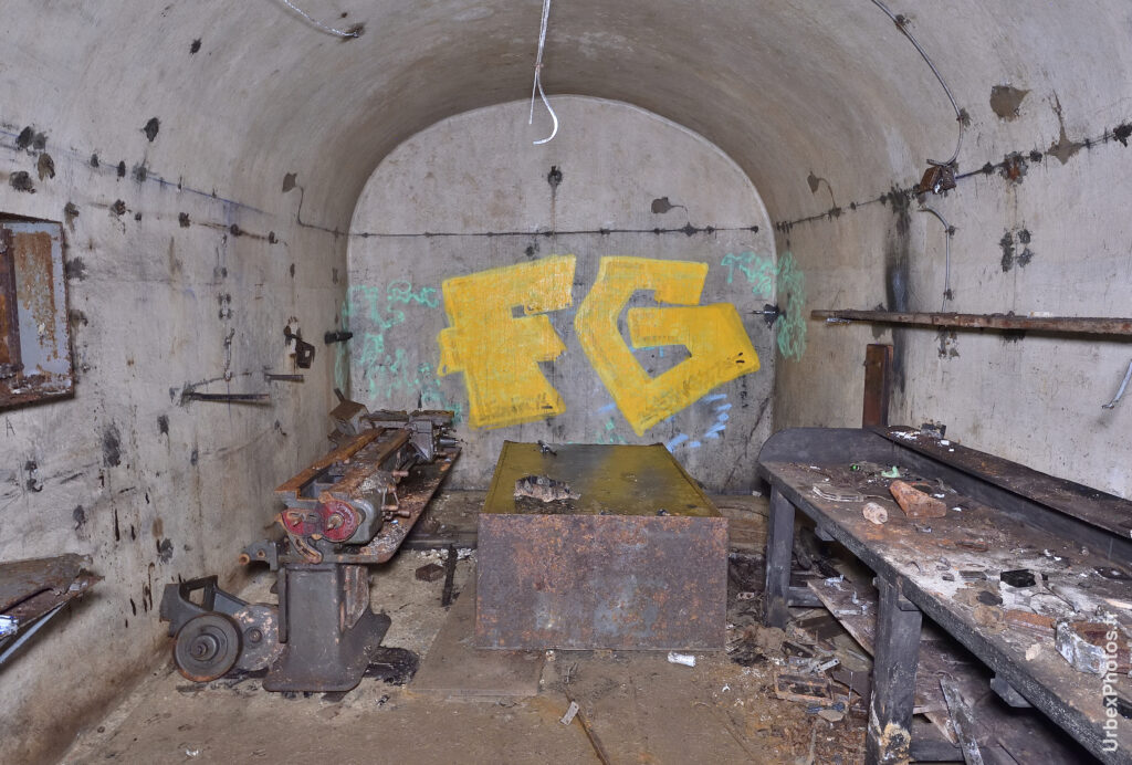 Atelier d'un fort de la ligne Maginot
