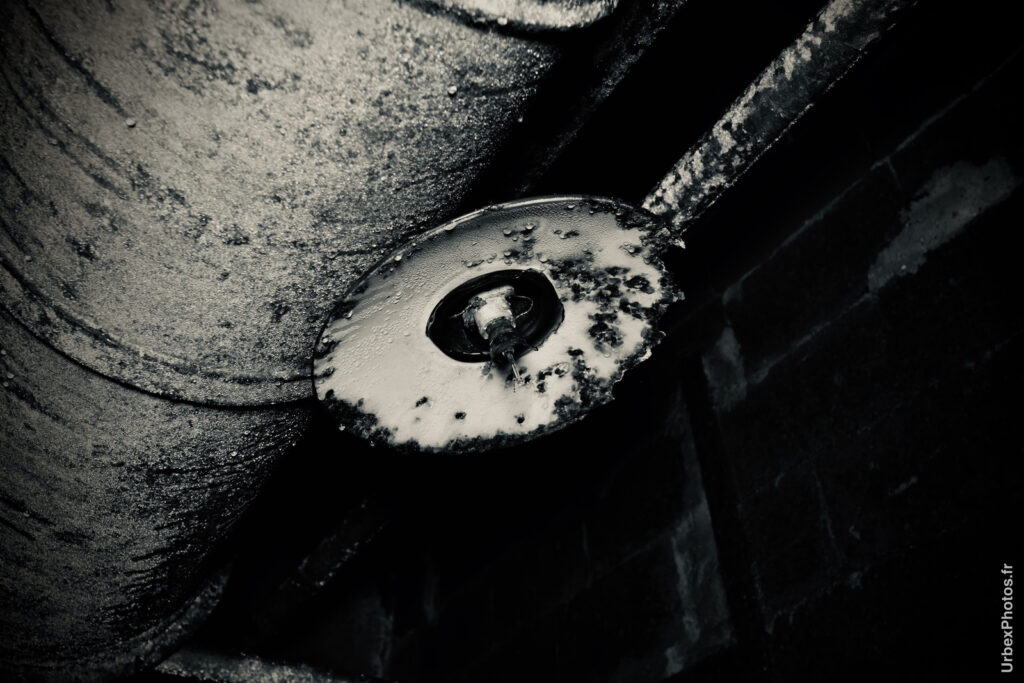 Lampe attaquée par l'humidité