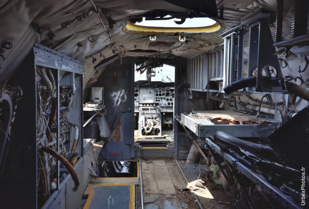 Photo urbex de l'intérieur du Lockheed P2V-7 Neptune dans le Grand Est