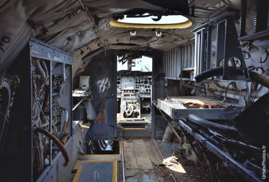 Photo urbex de l'intérieur du Lockheed P2V-7 Neptune dans le Grand Est