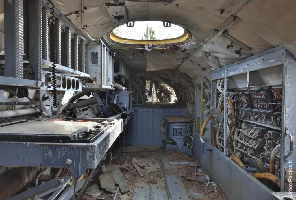 Intérieur du Lockheed P2V-7 Neptune