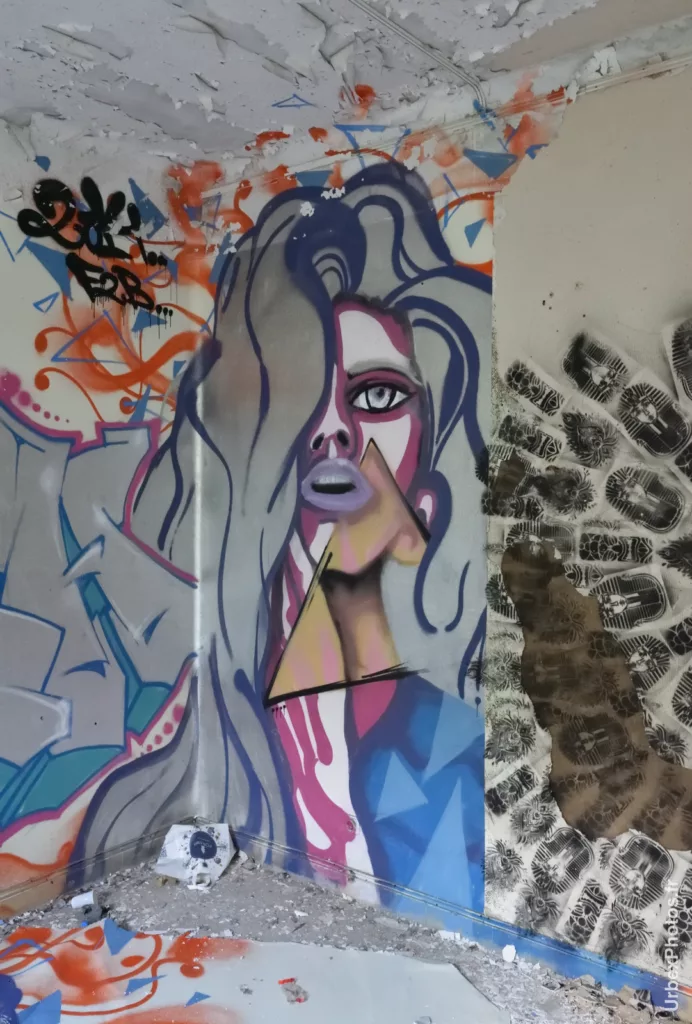 Photo urbex d'un graffiti dans le Sanatorium Simone Weber en Lorraine