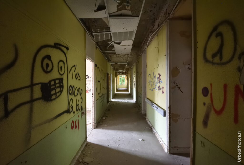 Un couloir du Sanatorium Simone Weber