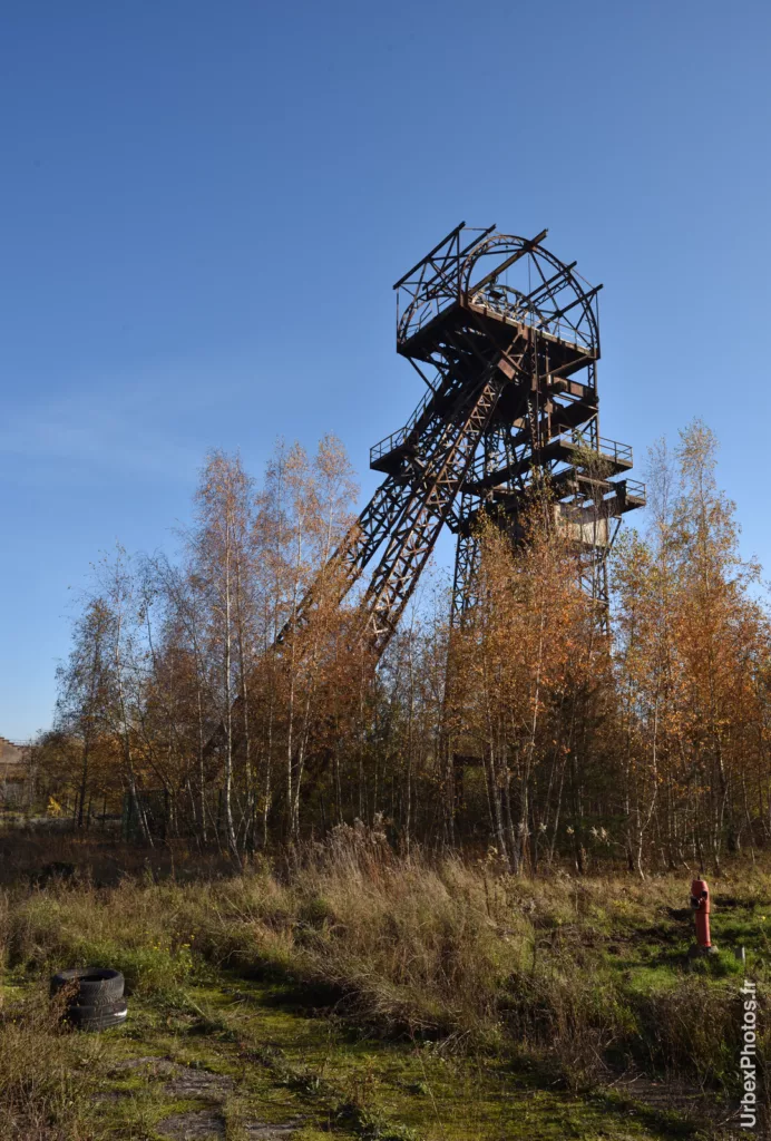 Un chevalement de la Mine Yutani