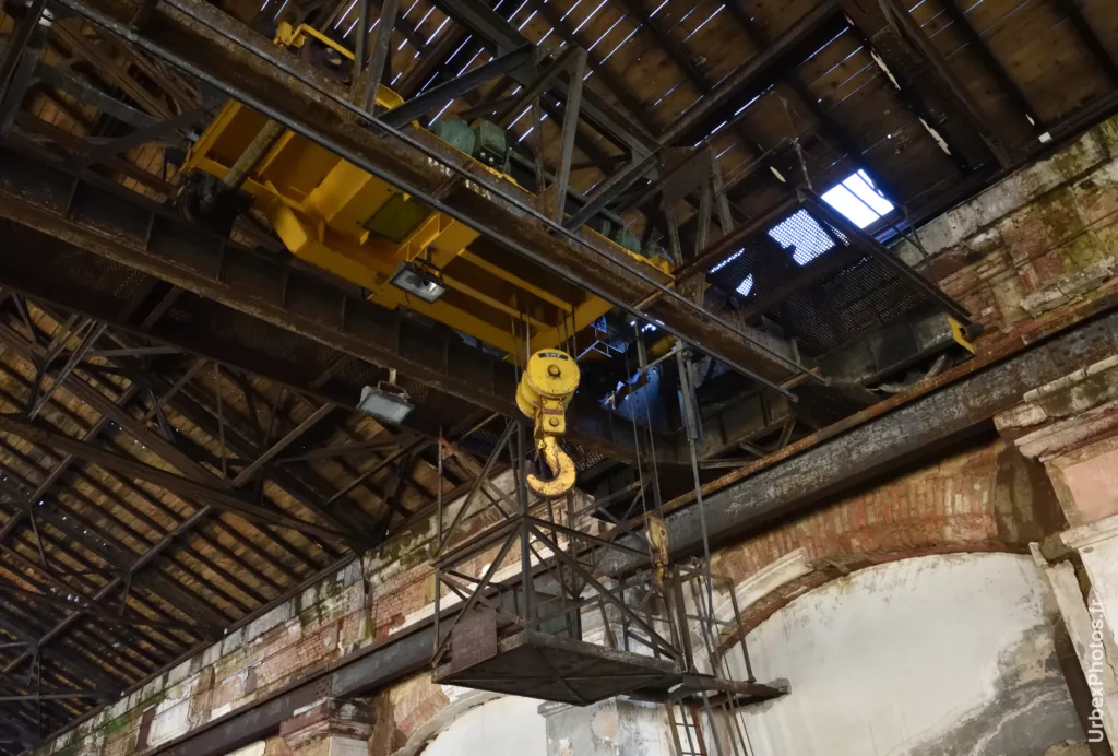 Un pont roulant de la Mine Yutani