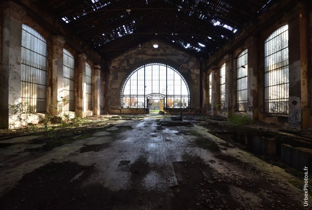 Photo urbex de l'intérieur de la salle des machines de la Mine Yutani en Lorraine