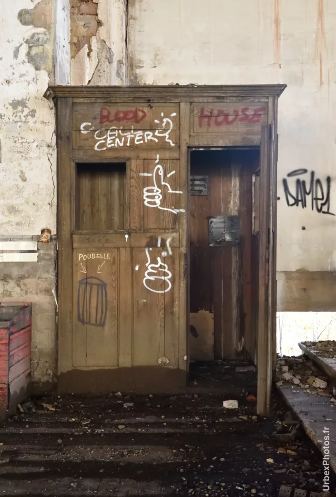 Cabine téléphonique de la Mine Yutani