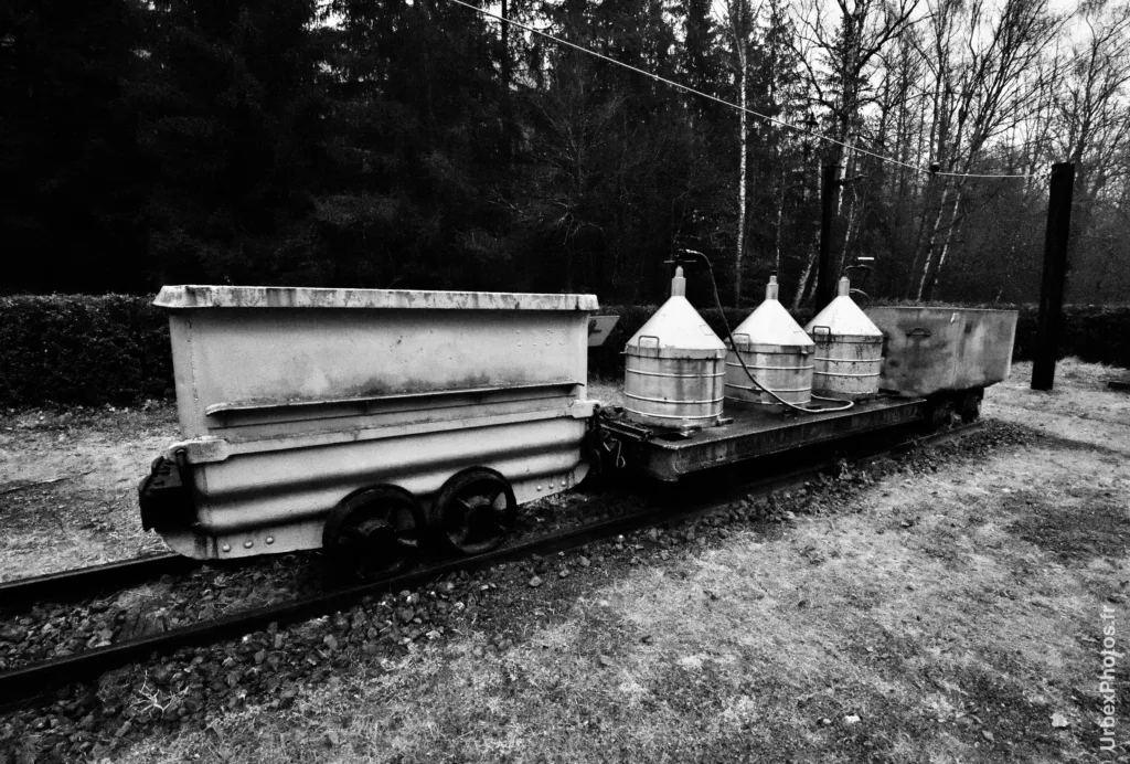 Récipients permettant d'approvisionner en oxygène liquide les stations de quartiers