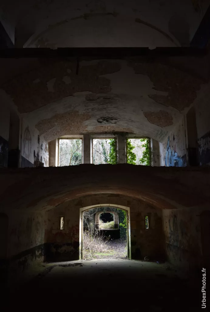 Photo urbex de l'intérieur d'un casernement du Fort Paulette, en Lorraine