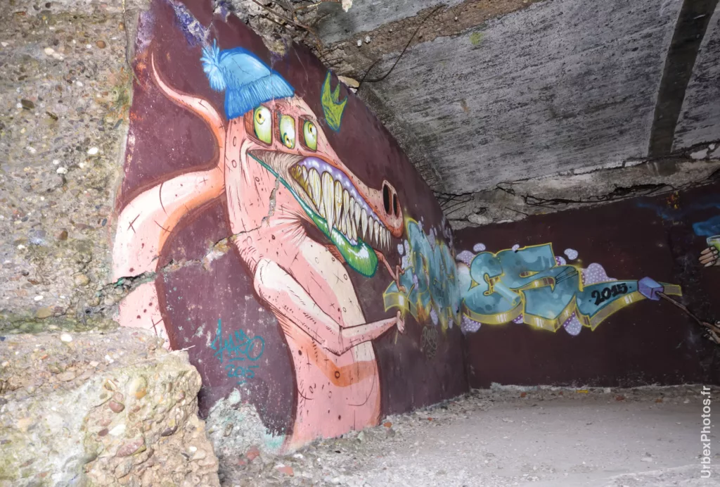 Graffiti à l'auteur.e inconnu.e