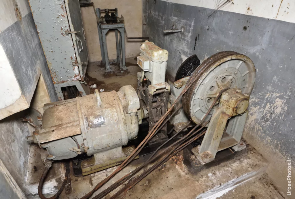 Mécanisme du monte-charges