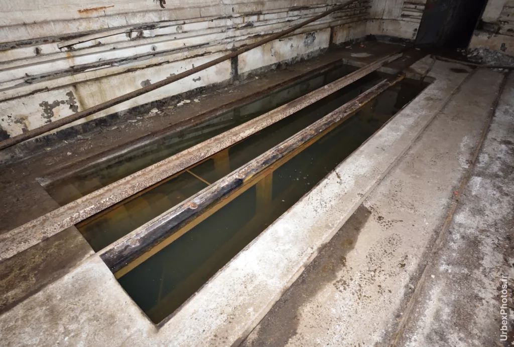 Garage des locotracteurs