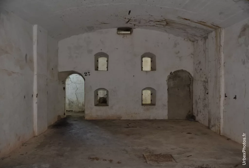 Chambrée de temps de guerre du Fort Molasar