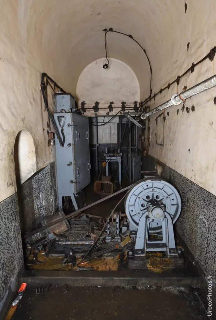 Machinerie d'ascenseur