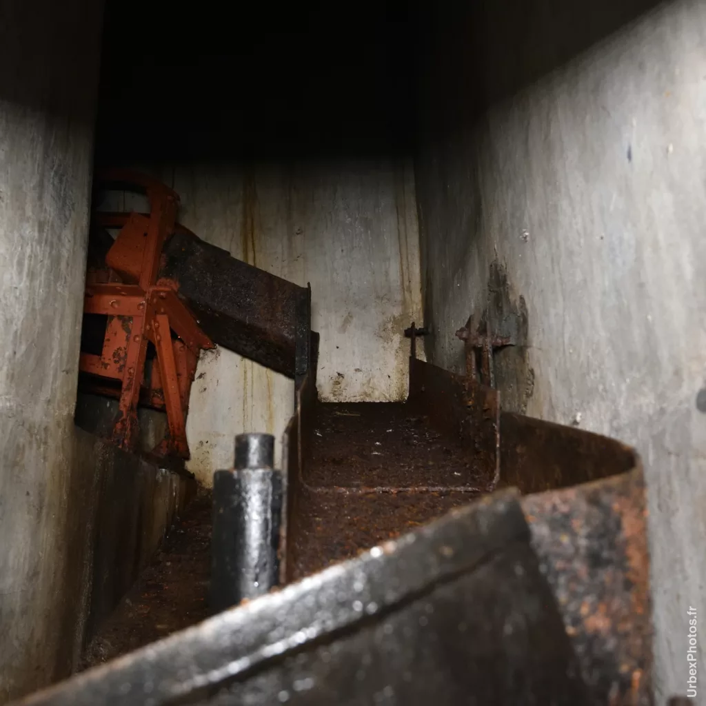 Rampe d'évacuation des douilles