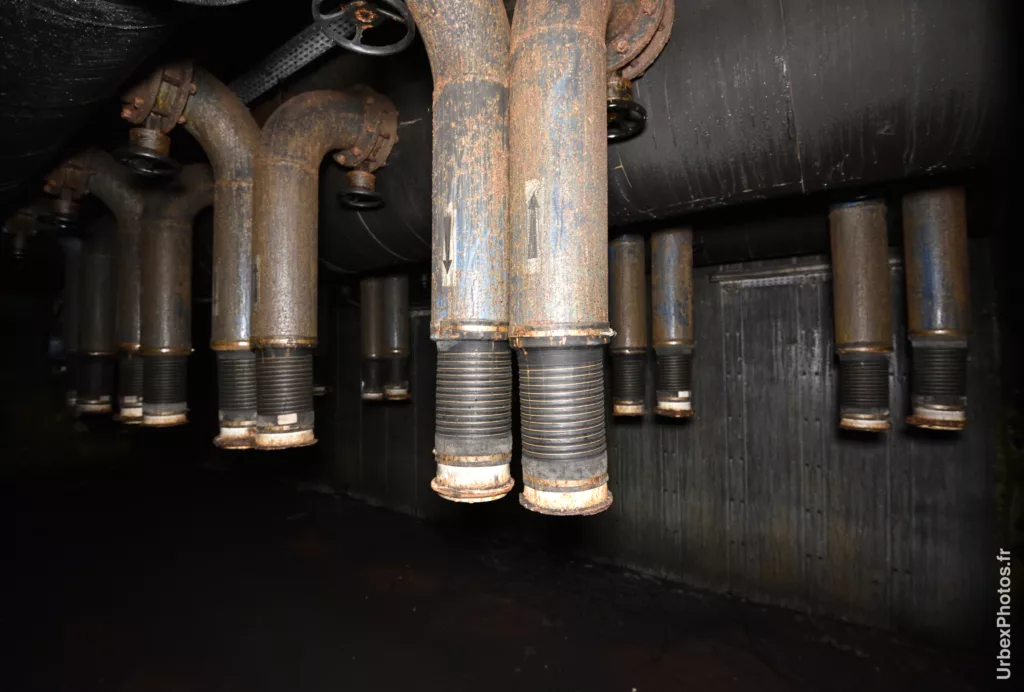 Photo urbex de la salle des filtres NBC (nucléaire, bactériologique et chimique), non présents du Fort Giger en Lorraine